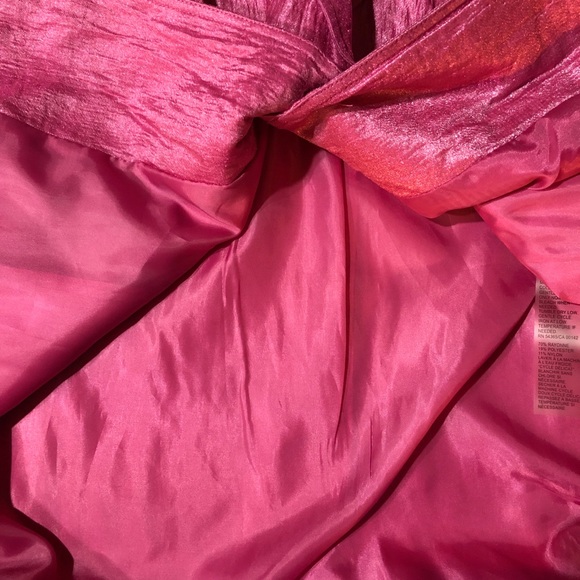 BNWOT Women’s Pink Iridescent Blazer by TanJay - Picture 10 of 11